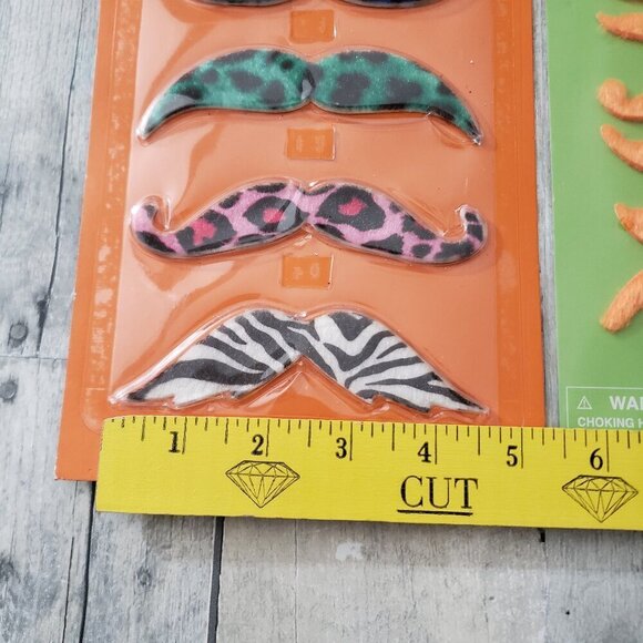 Lot of Mustaches - Picture 2 of 4